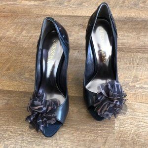 5.5" brand new Heels Guess by Marciano with bows